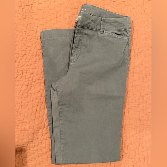 Gray pixie pants - Picture 6 of 6